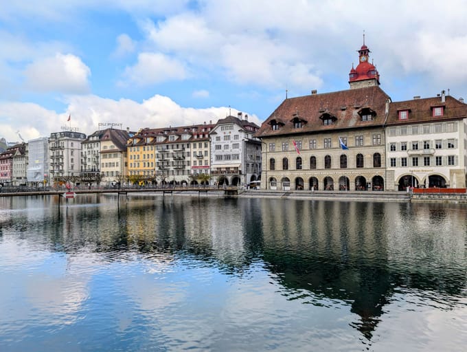 Ratapiha tarvitsee uuden pysäkin